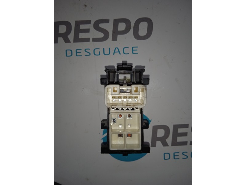 MANDO ELEVALUNAS TRASERO IZQUIERDO 8292L42  - imagen 2