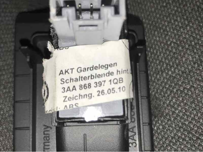 MANDO ELEVALUNAS TRASERO IZQUIERDO 3AA8683971QB  - imagen 2