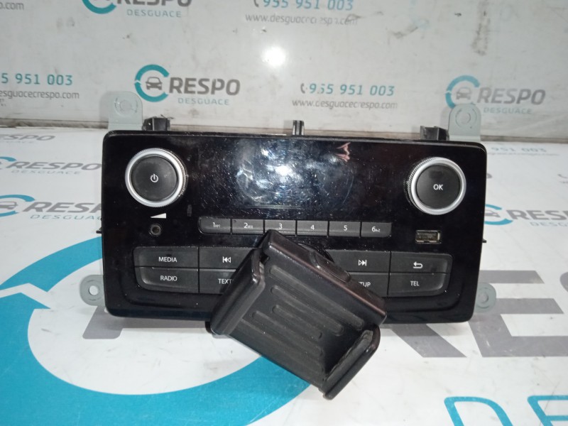 SISTEMA AUDIO / RADIO CD 281154076R  - imagen 1