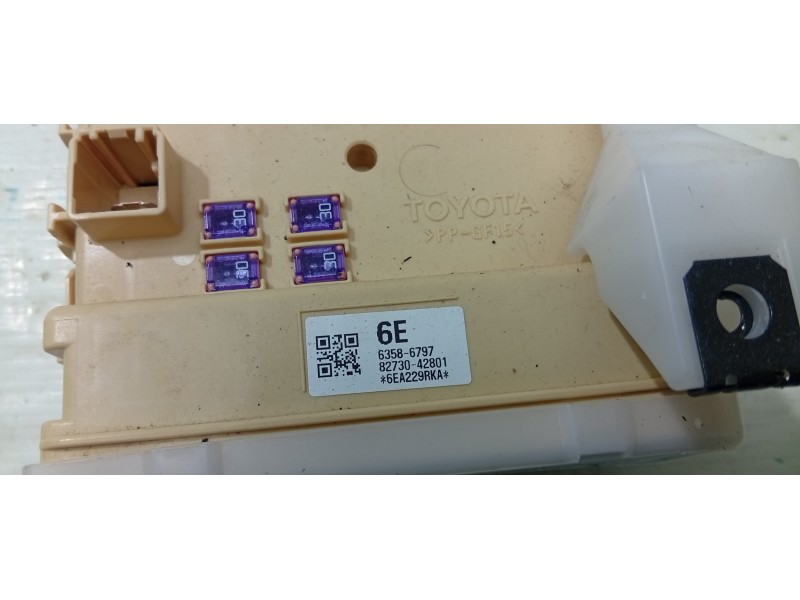 CAJA RELES / FUSIBLES 8273042801  - imagen 2