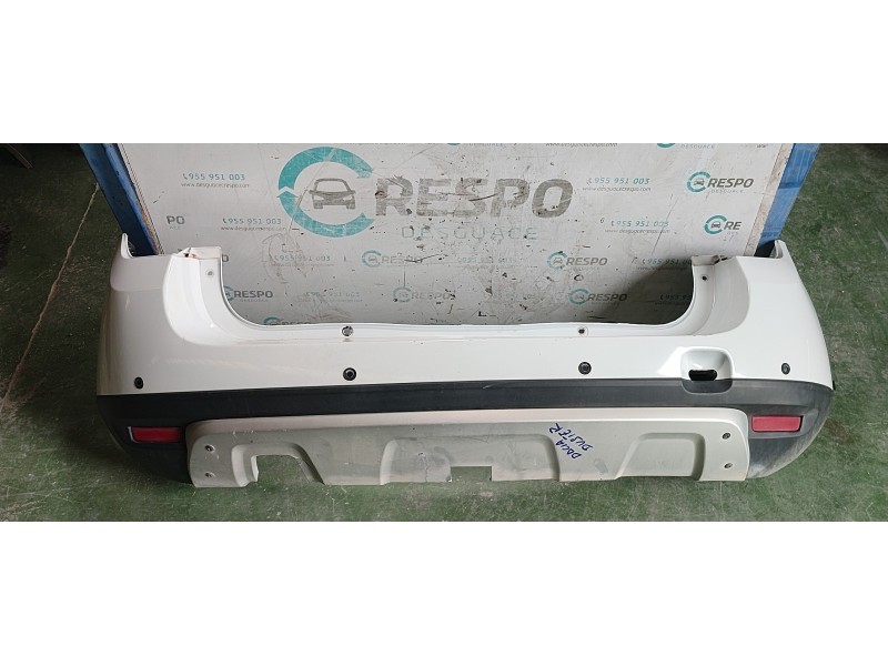 PARAGOLPES TRASERO  - imagen 1