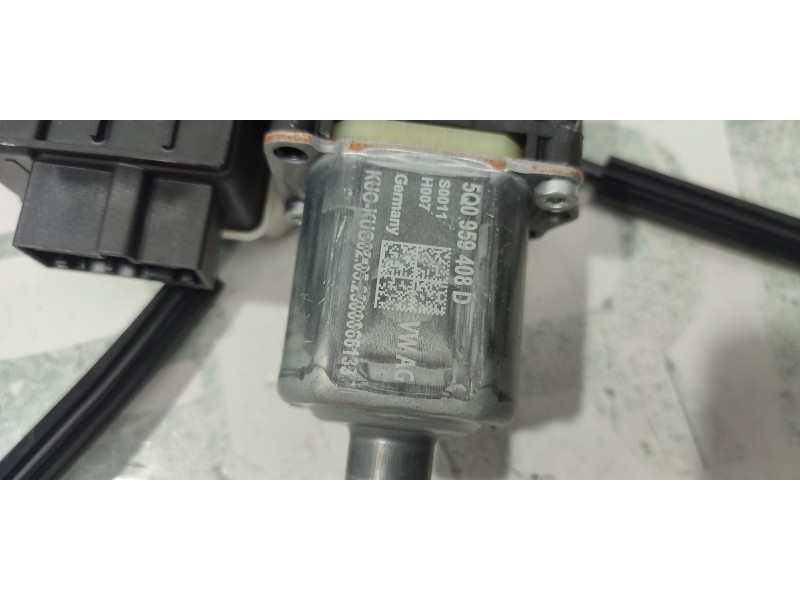 ELEVALUNAS TRASERO DERECHO 6F0839462D  - imagen 2