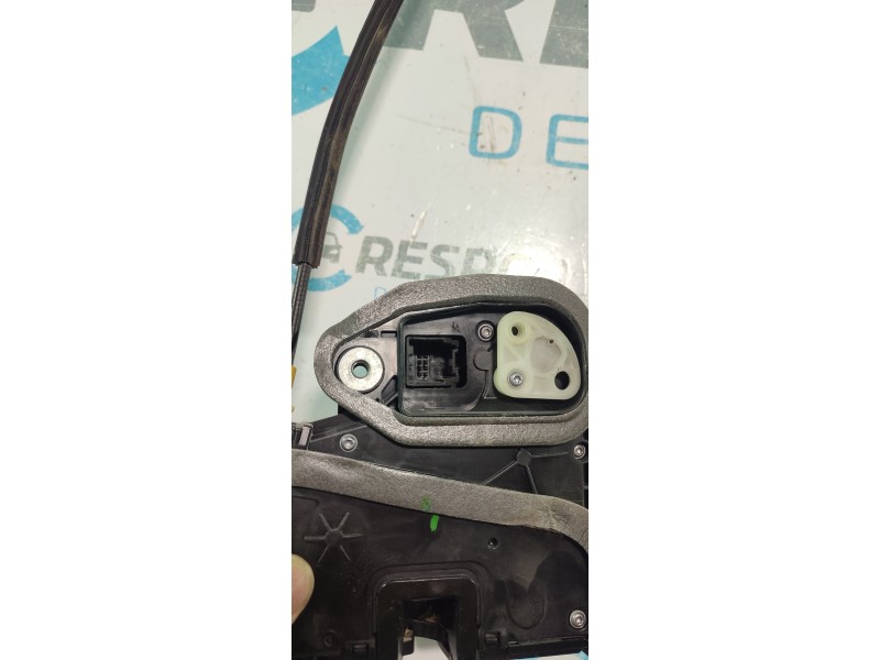 CERRADURA PUERTA TRASERA DERECHA 13598385  - imagen 3