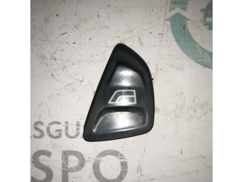 MANDO ELEVALUNAS DELANTERO DERECHO E30659  - imagen 1