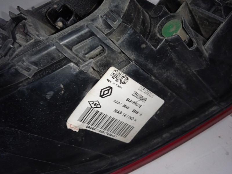 PILOTO TRASERO DERECHO 265509846R  - imagen 4