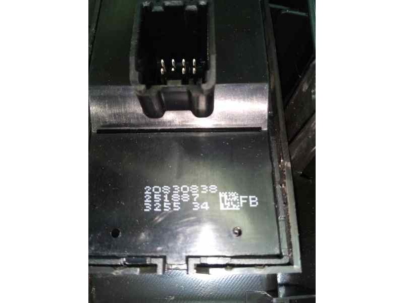 MANDO ELEVALUNAS DELANTERO IZQUIERDO 20830838  - imagen 2