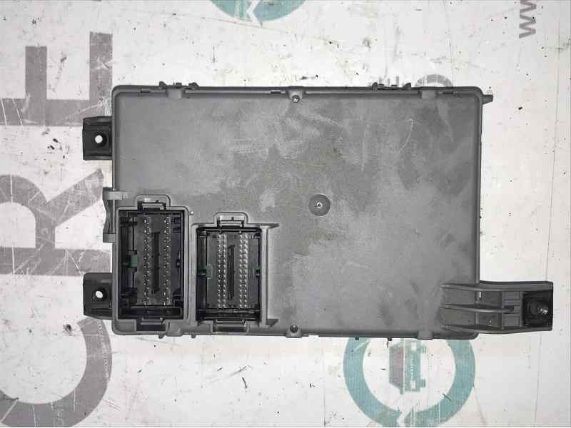 CAJA RELES / FUSIBLES 00518762470  - imagen 3