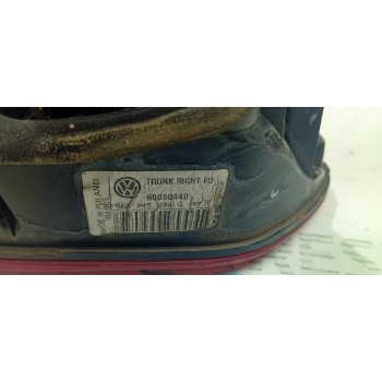 PILOTO TRASERO DERECHO INTERIOR 5K0945094G  - miniatura 2