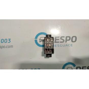 MANDO ELEVALUNAS TRASERO DERECHO 202006279  - miniatura 3