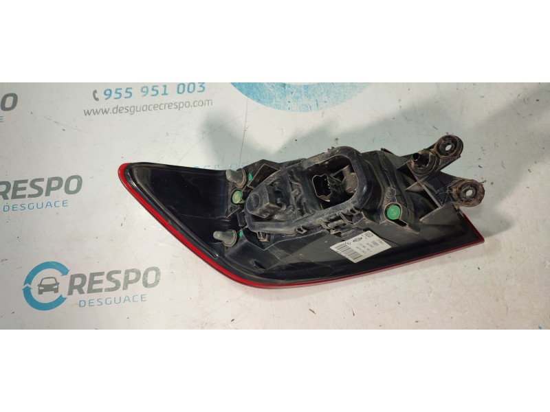 PILOTO TRASERO DERECHO 265506608R  - imagen 3