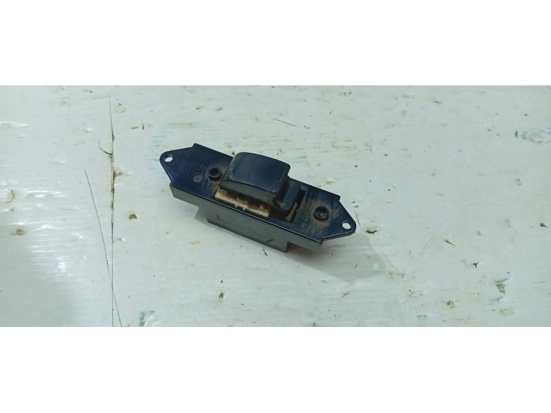 MANDO ELEVALUNAS TRASERO IZQUIERDO MR587944  - imagen 1