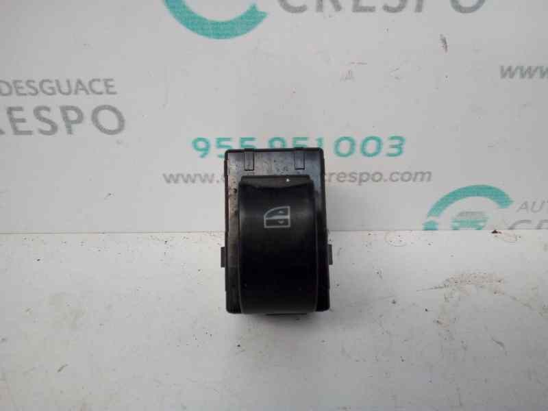 MANDO ELEVALUNAS DELANTERO DERECHO 25411JY00A  - imagen 1