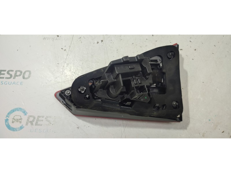 PILOTO TRASERO IZQUIERDO INTERIOR 6F9945307D  - imagen 3