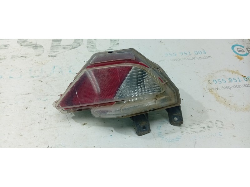 PILOTO TRASERO DERECHO PARAGOLPES 8148042070  - imagen 1