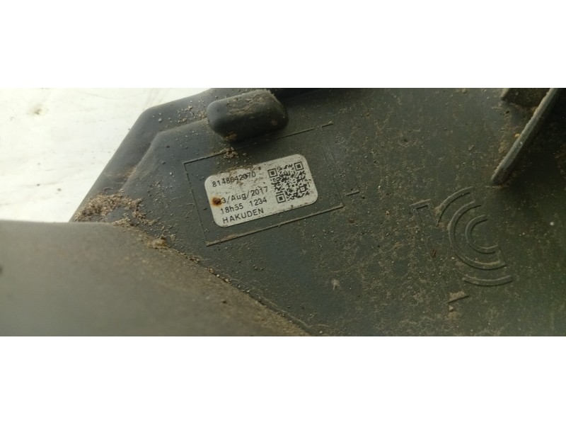 PILOTO TRASERO DERECHO PARAGOLPES 8148042070  - imagen 2