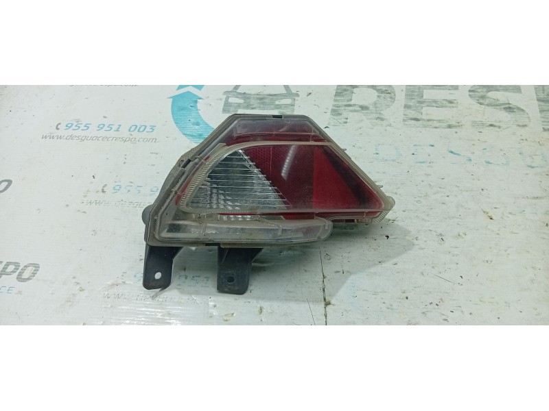 PILOTO TRASERO IZQUIERDO PARAGOLPES 8149042070  - imagen 1