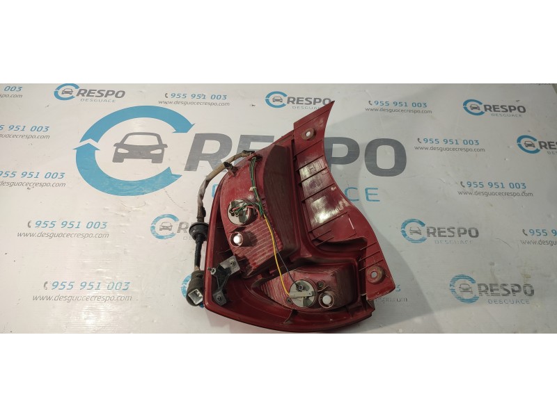 PILOTO TRASERO IZQUIERDO 924011Y0  - imagen 2
