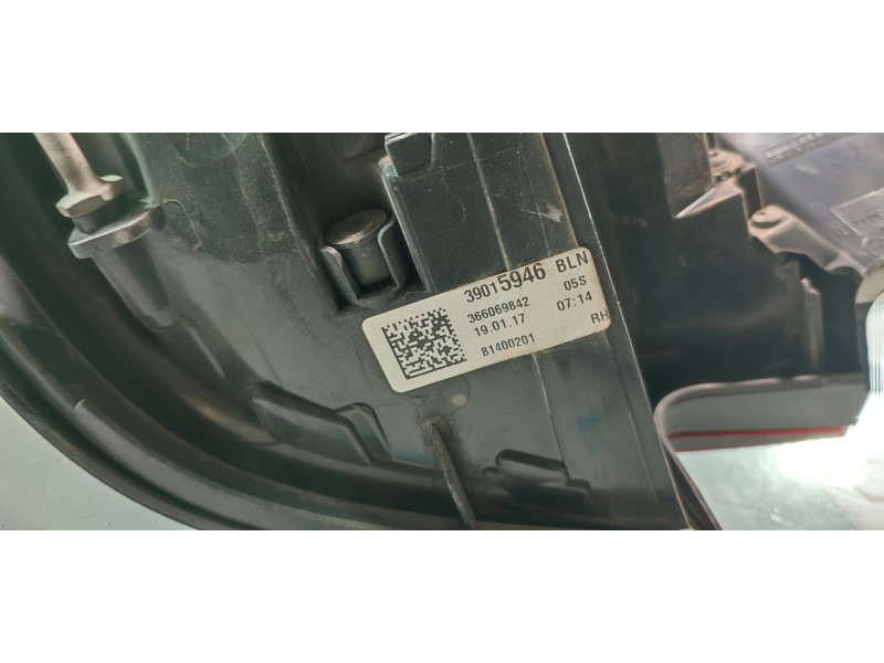 PILOTO TRASERO DERECHO 39015946  - imagen 2