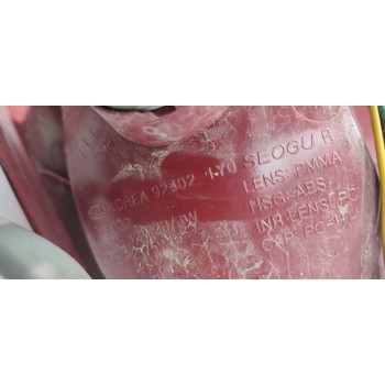 PILOTO TRASERO DERECHO 924021Y0  - miniatura 2