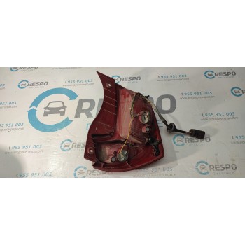 PILOTO TRASERO DERECHO 924021Y0  - miniatura 3