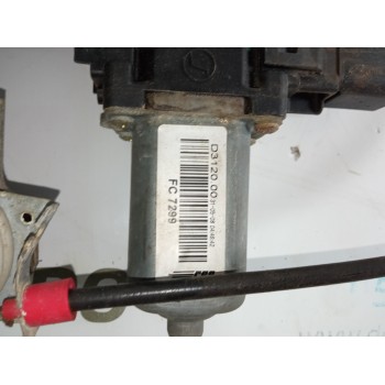 ELEVALUNAS DELANTERO DERECHO 8X2318C847BB  - miniatura 2