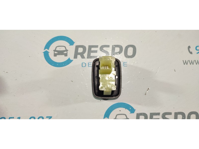 MANDO ELEVALUNAS TRASERO IZQUIERDO 98026412ZD  - imagen 2