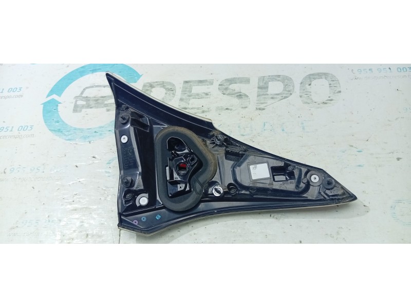 PILOTO TRASERO DERECHO INTERIOR  - imagen 3