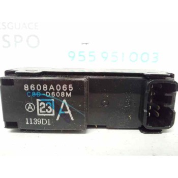 MANDO ELEVALUNAS DELANTERO DERECHO 8608A065  - miniatura 2