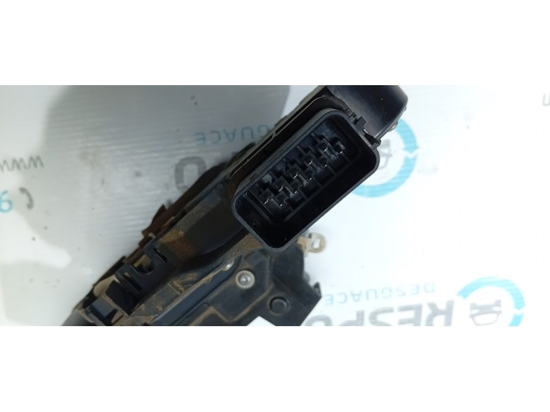 CERRADURA PUERTA TRASERA DERECHA 8X2A26412AC  - imagen 2