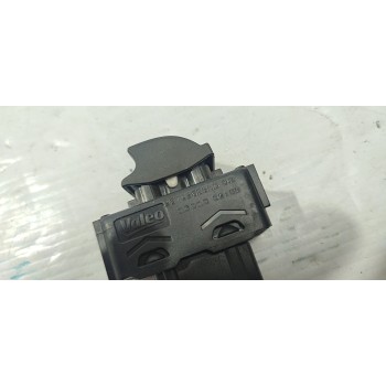 MANDO ELEVALUNAS DELANTERO DERECHO 96749628ZD  - miniatura 2