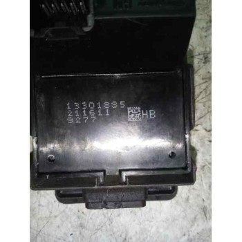 MANDO ELEVALUNAS DELANTERO DERECHO 13301885  - miniatura 3