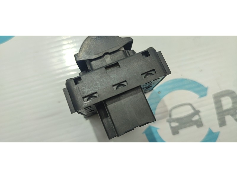 MANDO ELEVALUNAS DELANTERO IZQUIERDO 96664313ZD  - imagen 2