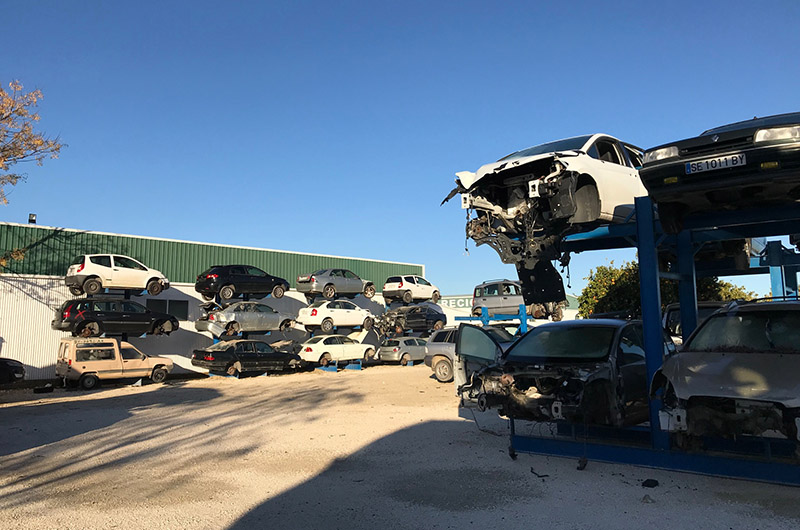 Instalaciones de Desguace Crespo en Sevilla